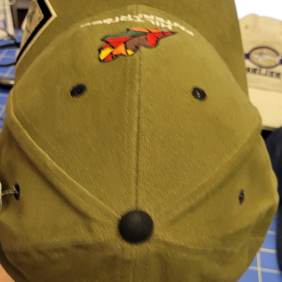 Mossy Oak Hilton Enterprises Camo & Green Adjustable Cap Hat - Picture 4 of 8